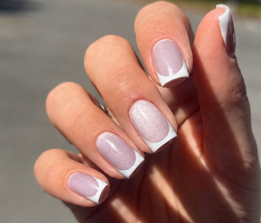 Etter — Cateye + Fransk Manikyr design